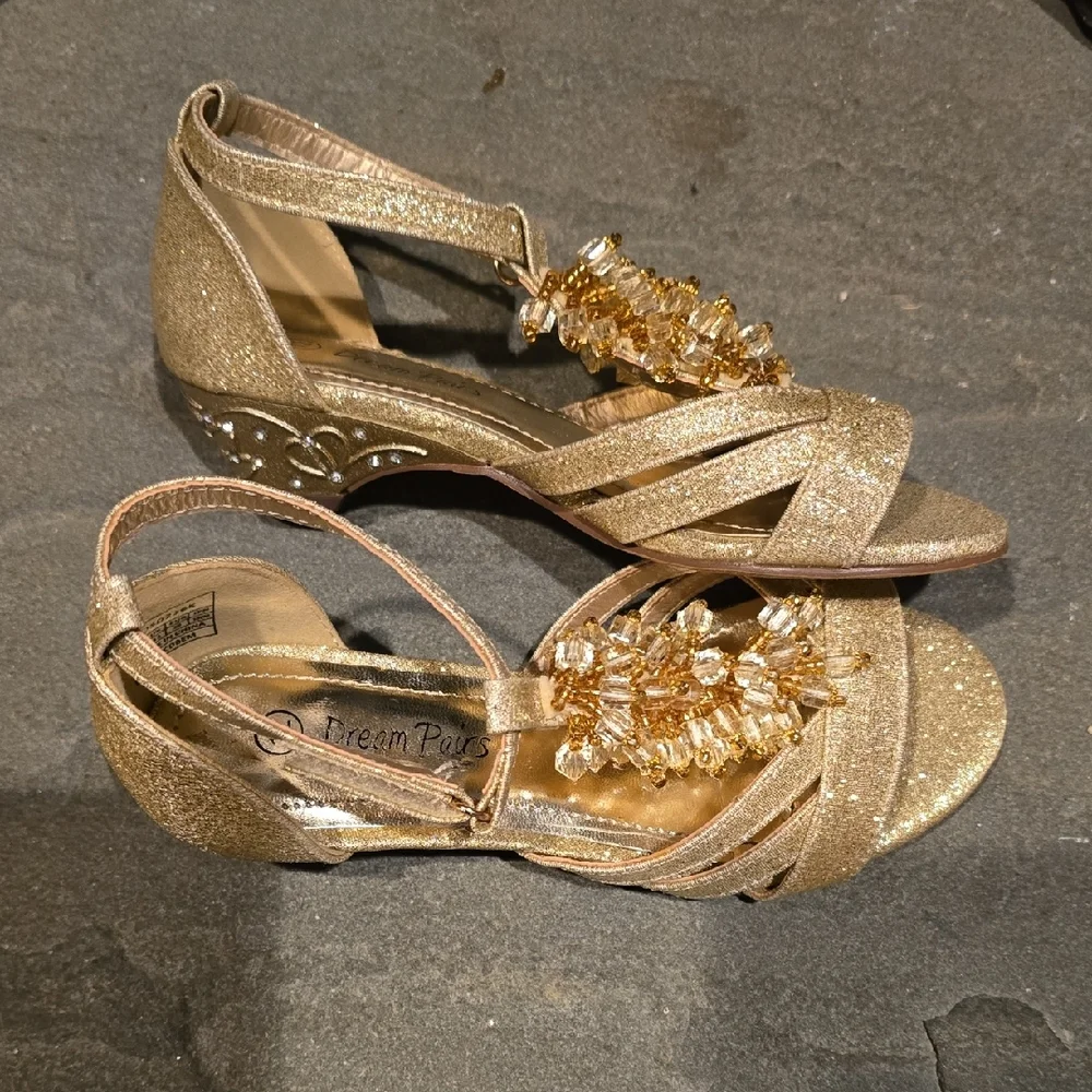 Dream Pairs Elegant Gold Strappy Girl's Sandals Size 12